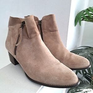 Women's Tan Suede Ankle Boots